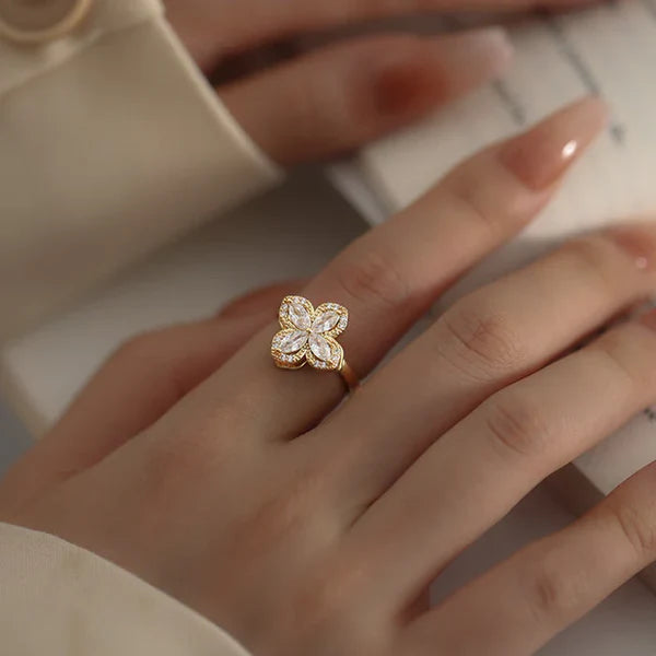 The Radiance Ring by Spinly