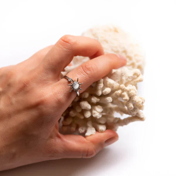 The Elegance Ring by Spinly